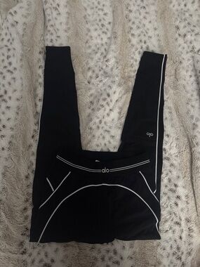 Alo Airbrush Black Leggings